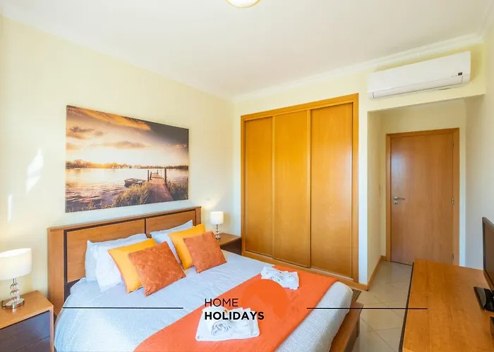 #045 Costa Family By Holidays Apartment *